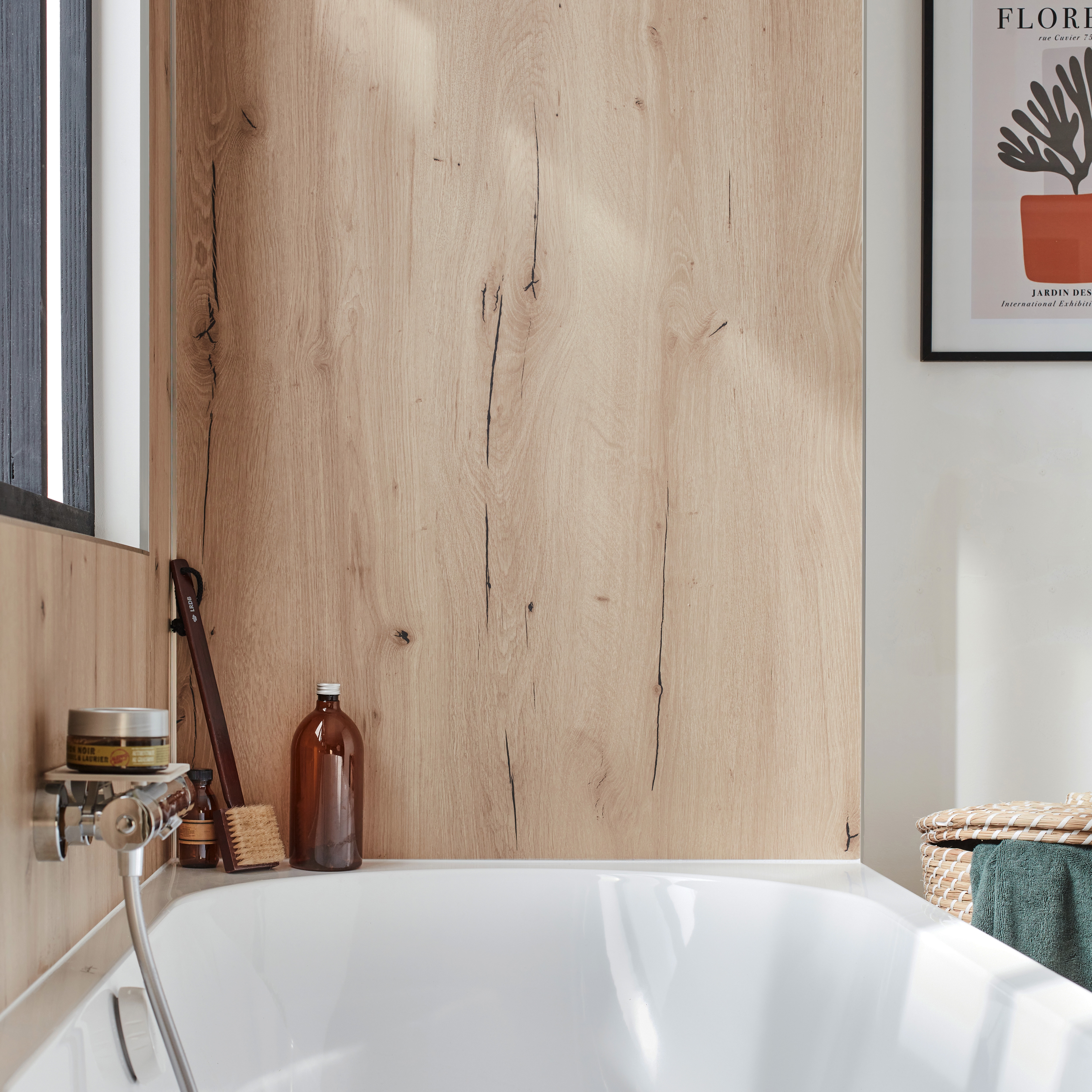 With Jacob Delafon, nothing is left to chance, whether it is the elegance  factor on our toilets, or the 10-year guarantee we commit to! Since  fixtures can be essential yet stylish, discover our half bathrooms